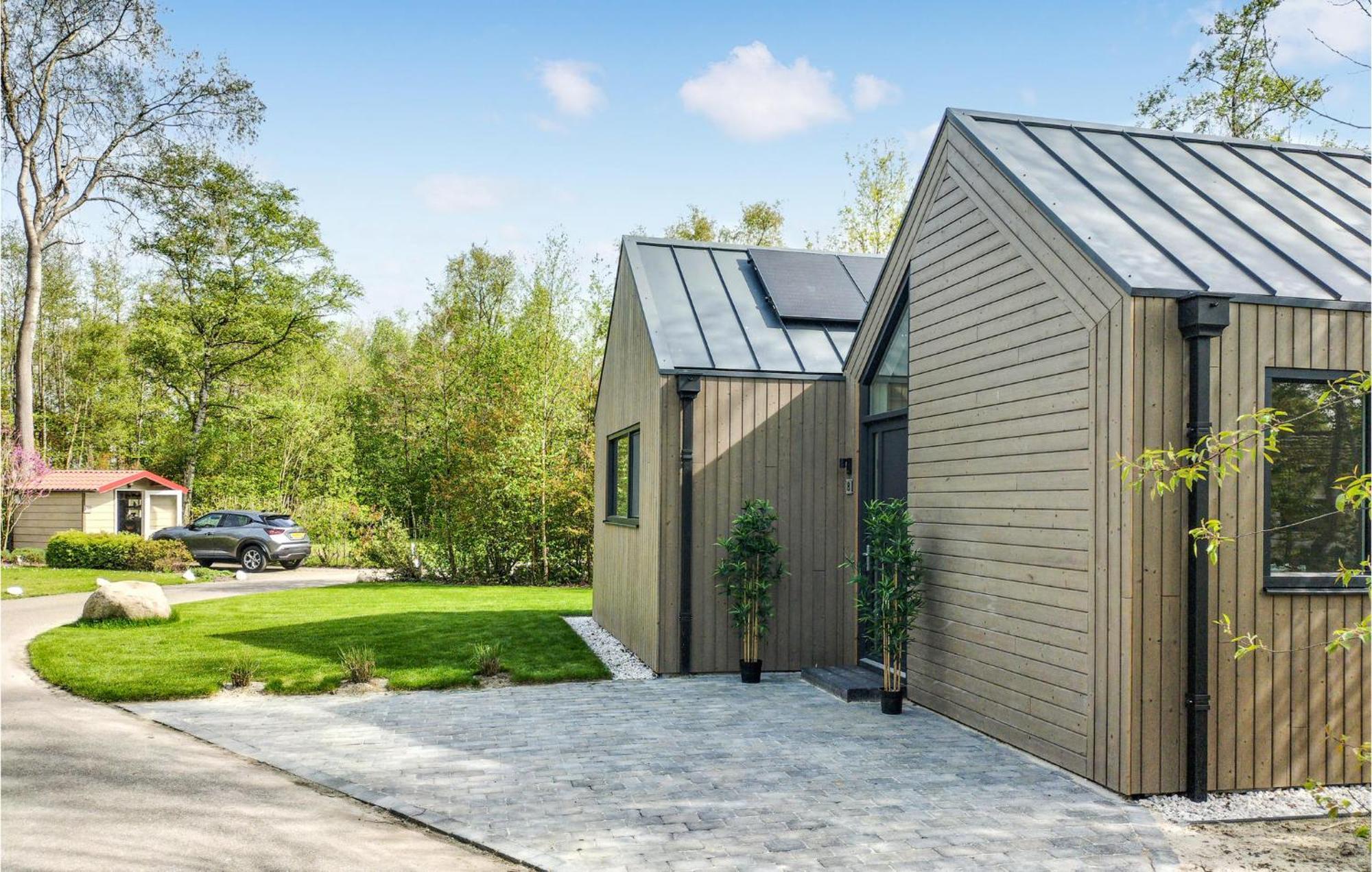 Cozy Home In Oosterwolde With Sauna Zewnętrze zdjęcie