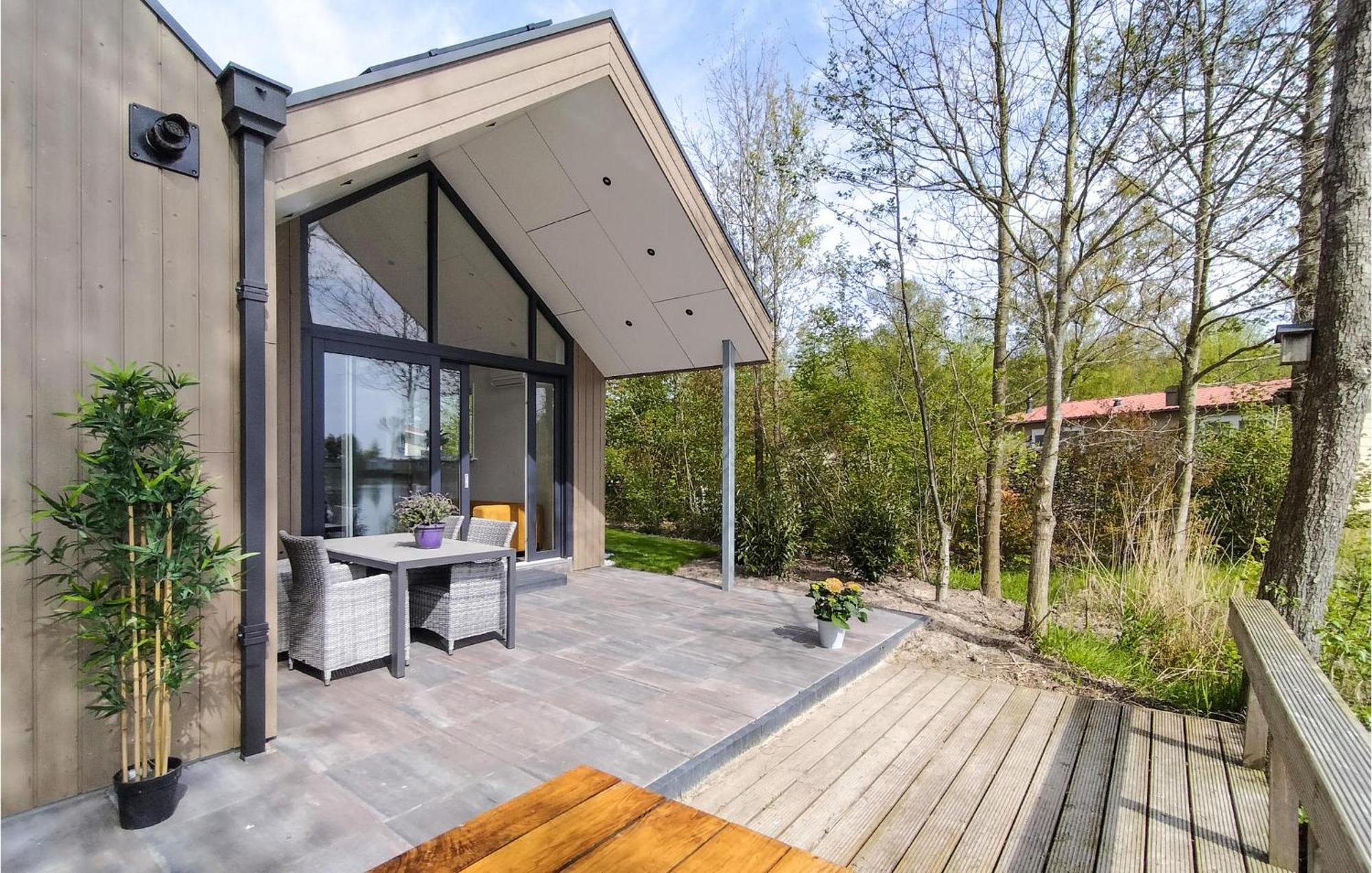 Cozy Home In Oosterwolde With Sauna Zewnętrze zdjęcie