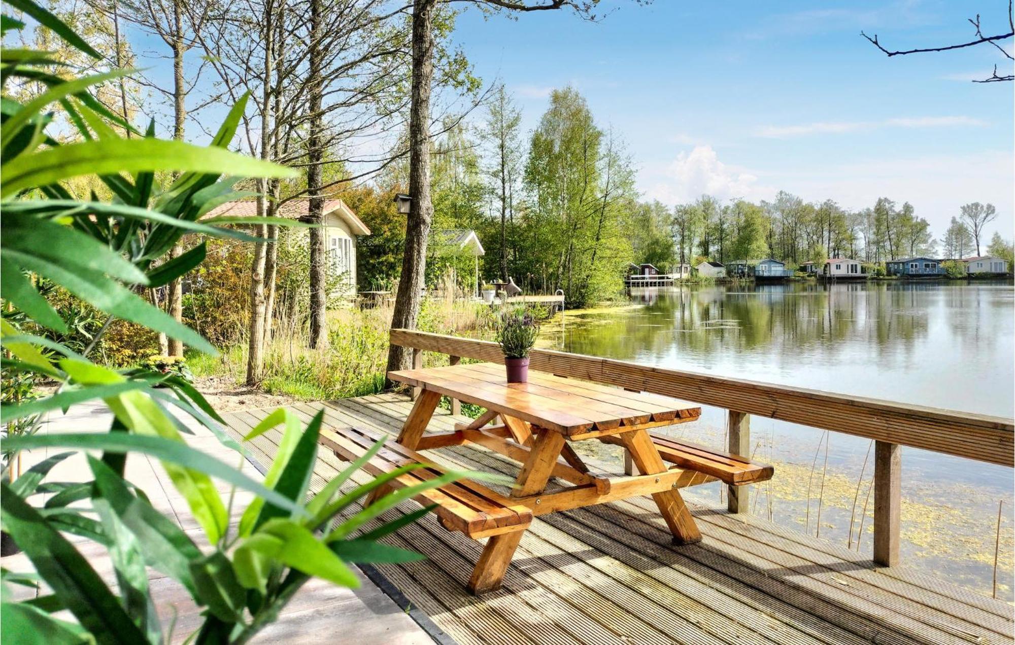 Cozy Home In Oosterwolde With Sauna Zewnętrze zdjęcie